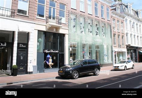 Shopping in the P.C. Hooftstraat 